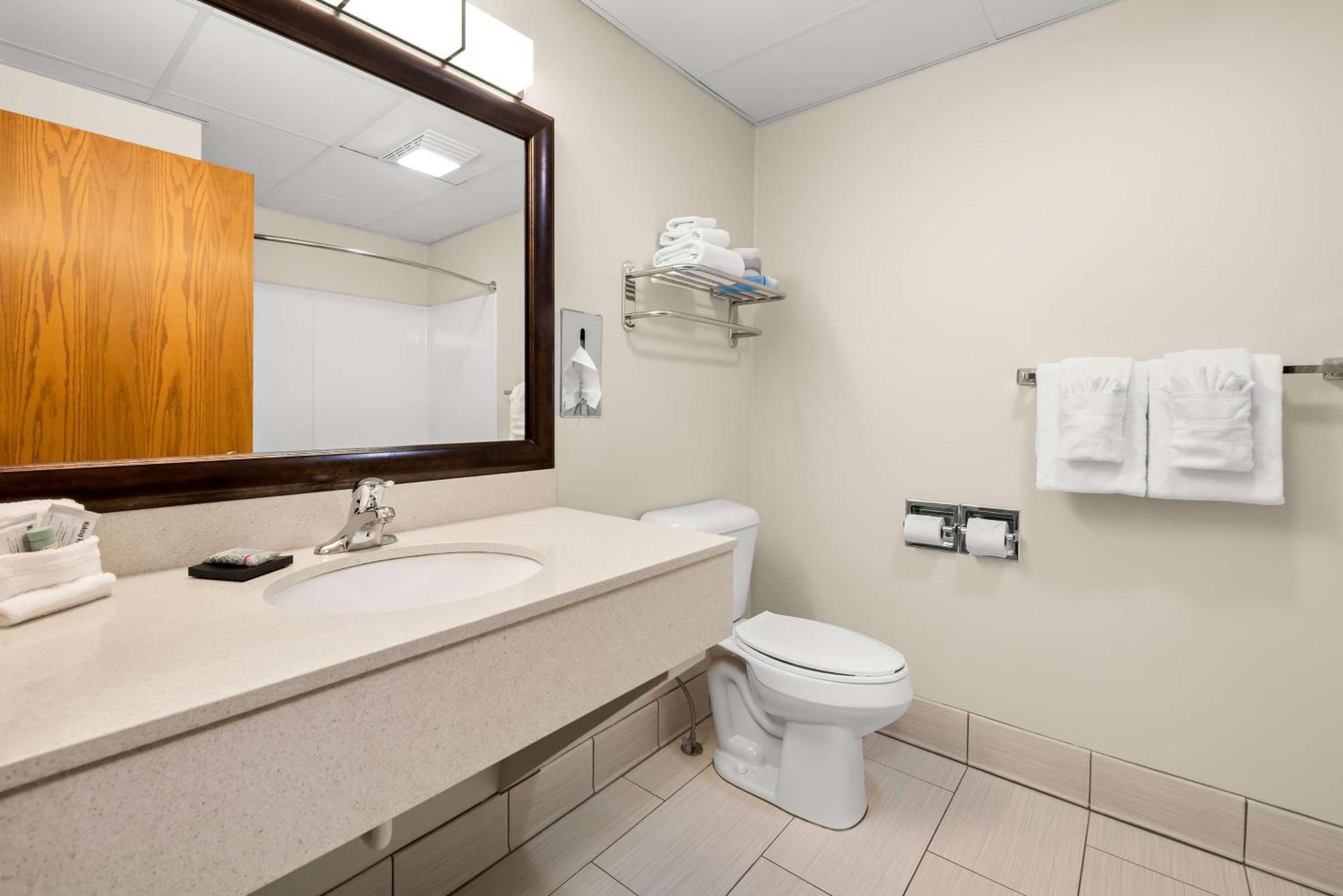 Best Western Inn Rice Lake Екстер'єр фото