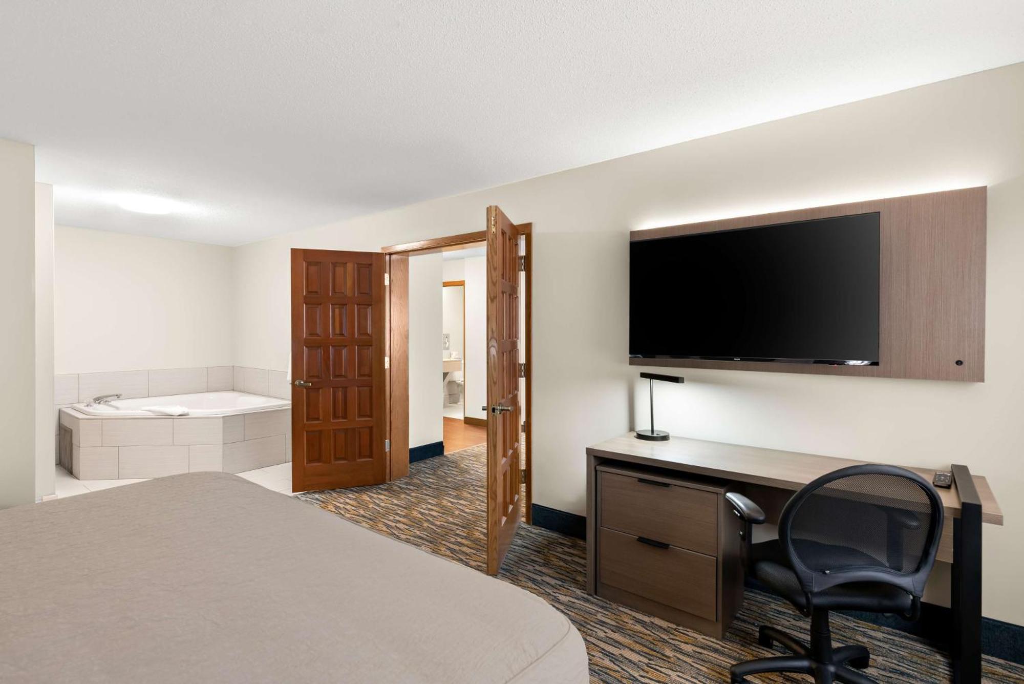 Best Western Inn Rice Lake Екстер'єр фото